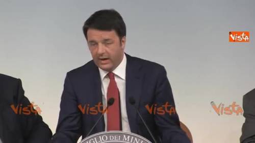 Pensioni, Renzi assicura: "I soldi ci sono..."