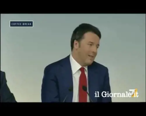 Renzi gioca e scherza mentre spiega la fregatura delle pensioni
