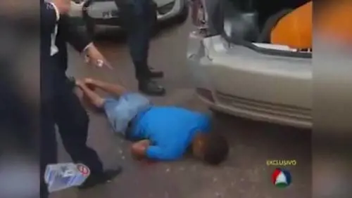 Gaffe del reporter: intervista un morto