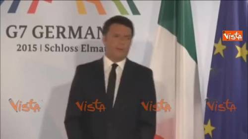 Renzi: "Soldi ai Comuni che accolgono immigrati"
