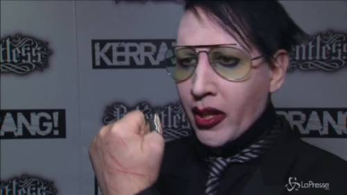 Marilyn Manson: "L'assenzio ha troppo zucchero, meglio marijuana e vodka"