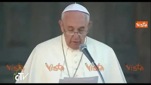 Il Papa: "Gli immigrati sono vittime"