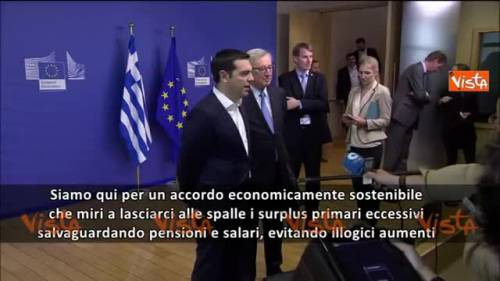 Tsipras assicura: "Niente aumenti delle bollette"