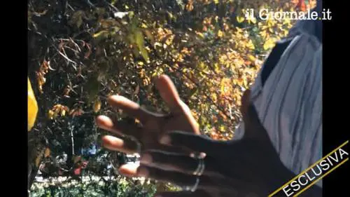 "I militari libici mi hanno costretto con la forza a salire sul barcone. Gratis"