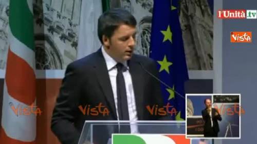 Lezione di moda con le slide: Renzi prende in giro Salvini