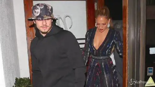 Tanti auguri a Jennifer Lopez: 46 anni sulla cresta dell'onda 
