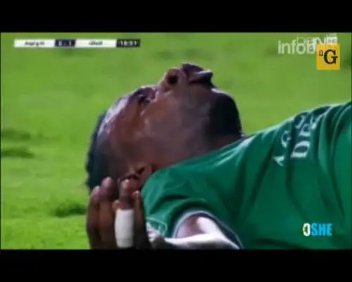 Calciatore egiziano rischia la vita a causa di un incidente di gioco