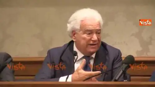 Verdini: "Doloroso strappo con Berlusconi"