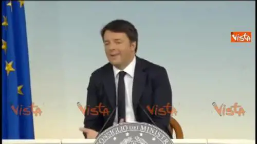 Renzi: "Timidi dati di crescita, ma incoraggianti"