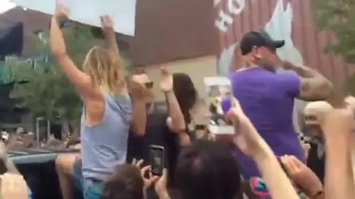 I Foo Fighters contro l'omofobia