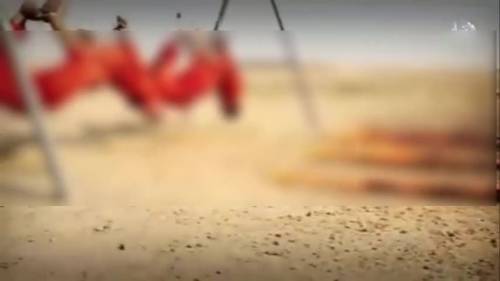 Video choc dell'Isis: 4 prigionieri sciiti bruciati vivi