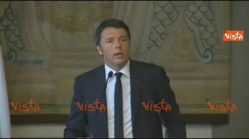 Renzi: "Siamo in grado di gestire l'immigrazione"