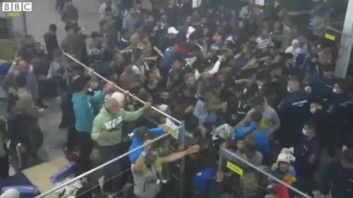 Ungheria, immigrati trattati come animali