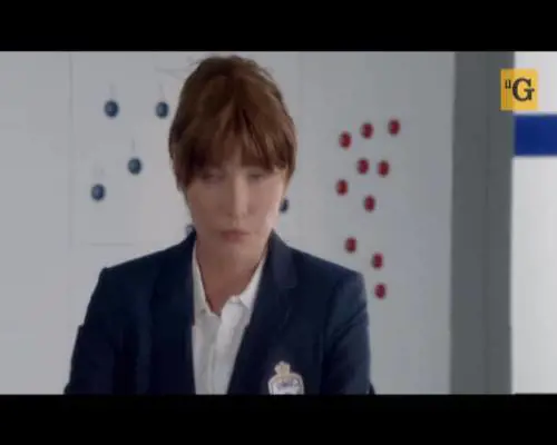 Carla Bruni diventa allenatrice di calcio