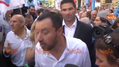 Salvini: "Non so dove Renzi abbia nascosto i soldi"