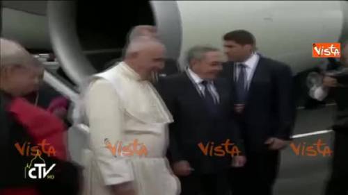 Cuba, Raul Castro accoglie papa Francesco