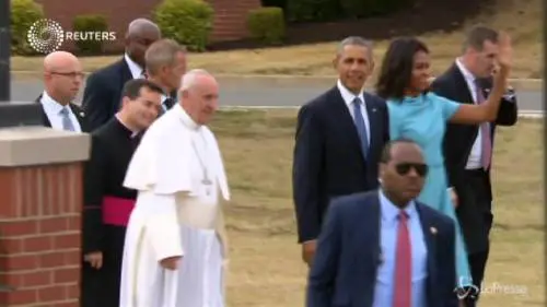Papa Francesco per la prima volta negli Usa: a Washington in Fiat 500