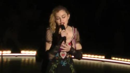 Madonna: "Il Papa è un mio stalker"