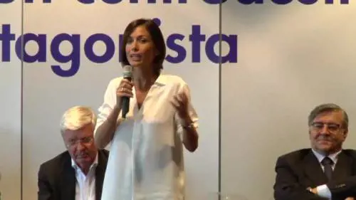 La barzelletta su Renzi di Mara Carfagna