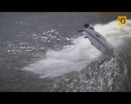 Piscina e onde artificiali per la prima gara di surf fra le montagne