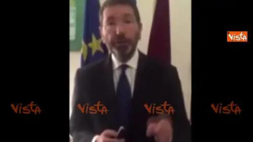 Marino: "Pago tutto e restituisco la carta"