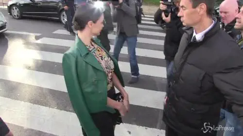 Miranda Kerr "assalita" da un fan: un attacco "al bacio"