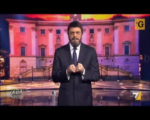 Crozza/Marino: "Se cambio idea mi ridate i 20mila euro?"