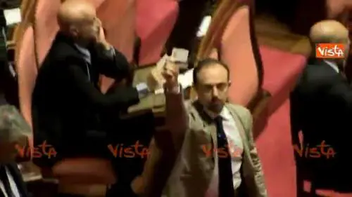 M5S abbandona l'aula del Senato