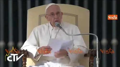 Bergoglio chiede perdono