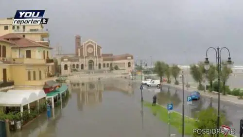 Nettuno sommersa dall'acqua