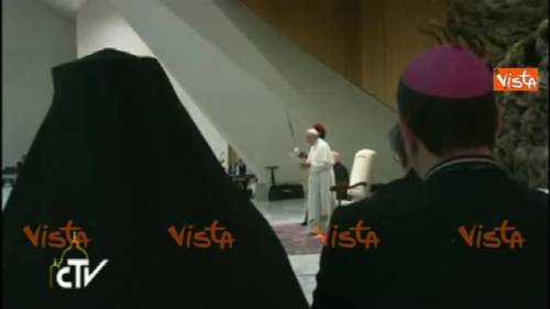 Il Papa ai rom: "Fate sì che i media non parlino male di voi"