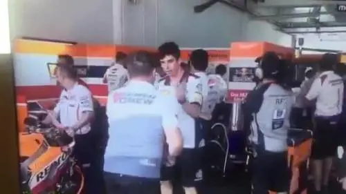 Il blitz dei tifosi per vendicare Valentino Rossi