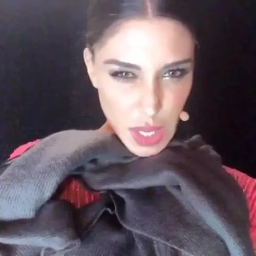 Belen Rodriguez mostra il seno su Instagram