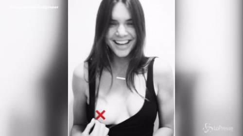 Kendal Jenner, foto hot su Instagram e pausa al bar con la sorella Kylie