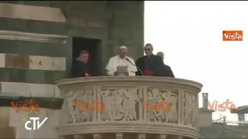 Il Papa: "Lottare contro il cancro della corruzione"