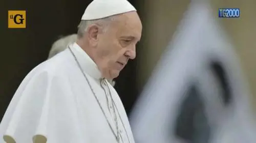 La telefonata del Papa: "Tutto questo non è umano"