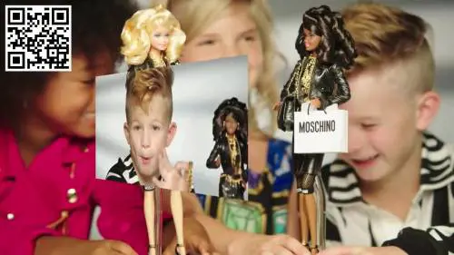 Lo spot della Barbie è con un bambino