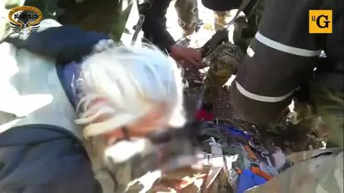 Il corpo di un pilota russo in mano ai ribelli siriani