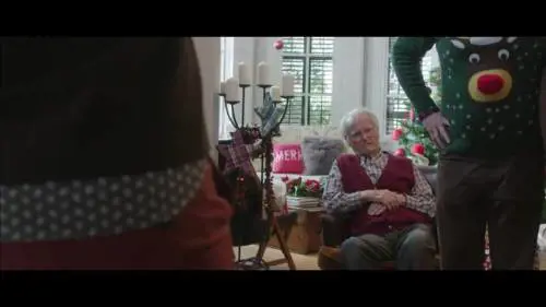 Far felice il nonno a Natale? Basta PornHub