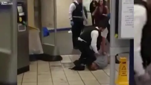 Londra, l'arresto dell'aggressore