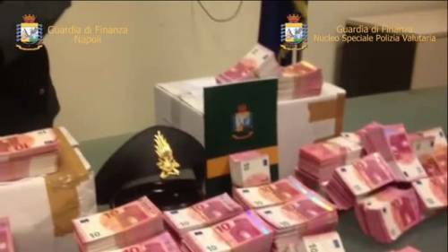 Le banconote false sequestrate a Napoli