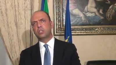 Alfano se la canta e se la suona