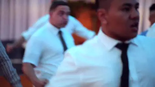"Haka" a sorpresa durante il matrimonio