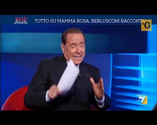 Berlusconi racconta l'unico schiaffo di mamma Rosa