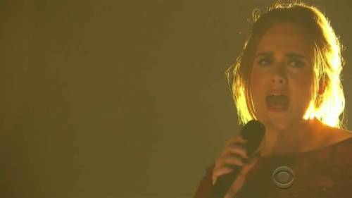 Adele stecca ai Grammy
