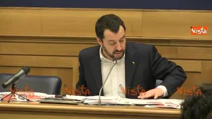 Salvini pronto a fare un passo indietro: "Ora le primarie"