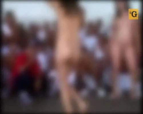 Festino a luci rosse in carcere: spogliarelliste fra i detenuti