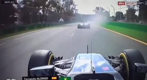 Spaventoso incidente di Alonso a Melbourne