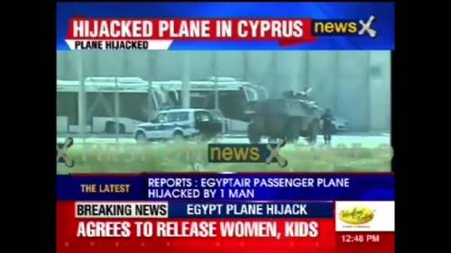 Volo Egypt Air dirottato a Cipro