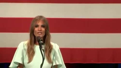 Melania Trump scende in campo